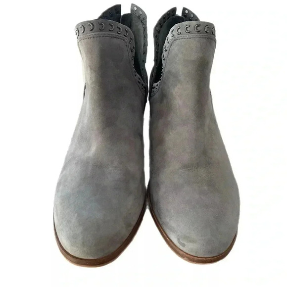 VINCE CAMUTO Chateau Gray Leather Prafinta Ankle Booties Suede Boot Sz 9.5 - Picture 2 of 11